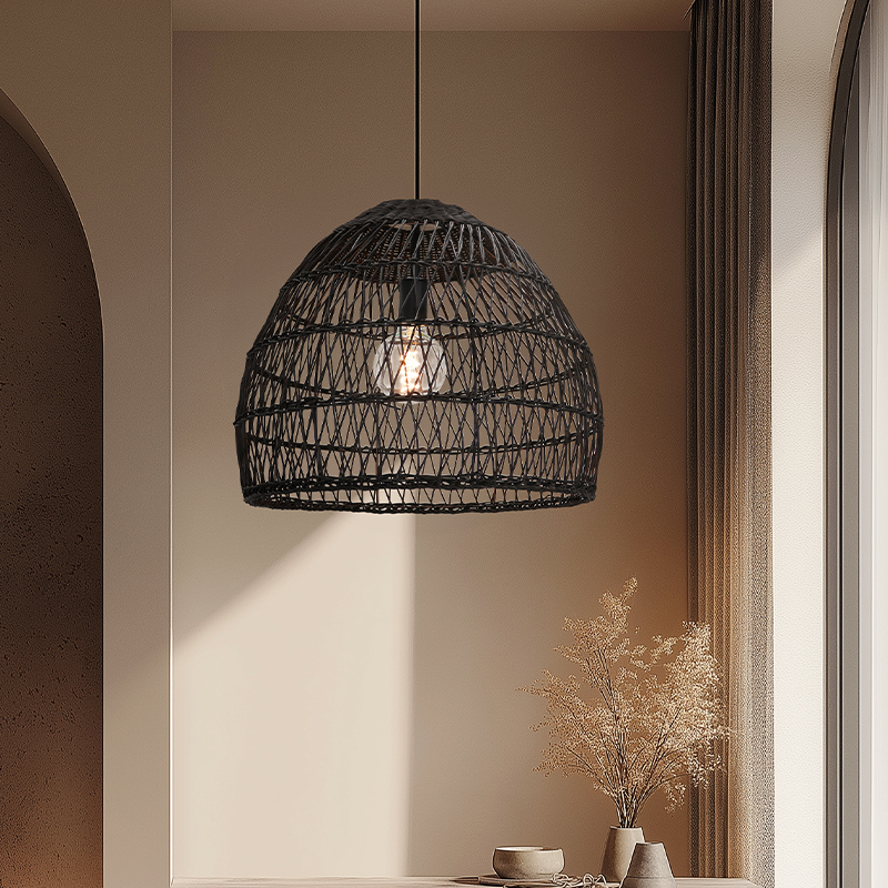 Lampada a sospensione in rattan nera, Rosa