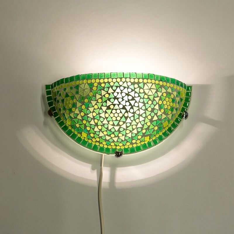 Applique da parete orientale verde in mosaico, Haja