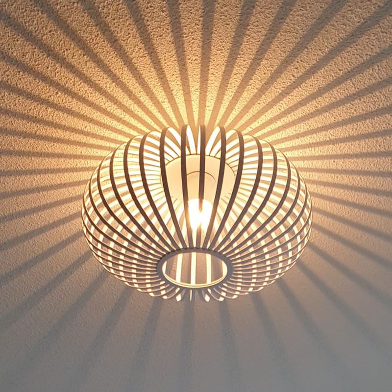 Plafoniera bianca industriale, Lieve