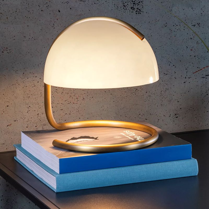 Lampada da tavolo retrò bianca, Cato, con interruttore