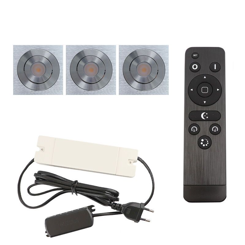 3 faretti da incasso orientabili per veranda Rona quadrato, IP44, con set di connessione e telecomando, cromo 3 faretti da incasso orientabili per veranda Rona quadrato, IP44, con set di connessione e telecomando, cromo