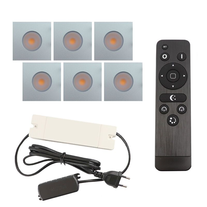 6 faretti da incasso cromati quadrati per veranda Dico, IP65, con set di connessione e telecomando 6 faretti da incasso cromati quadrati per veranda Dico, IP65, con set di connessione e telecomando