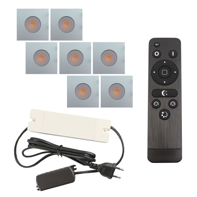 7 faretti da incasso cromati quadrati per veranda Dico, IP65, con set di connessione e telecomando 7 faretti da incasso cromati quadrati per veranda Dico, IP65, con set di connessione e telecomando