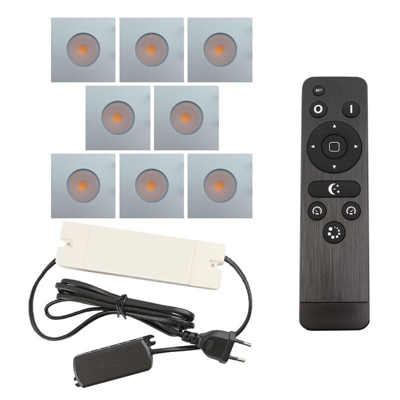 8 faretti da incasso cromati quadrati per veranda Dico, IP65, con set di connessione e telecomando 8 faretti da incasso cromati quadrati per veranda Dico, IP65, con set di connessione e telecomando