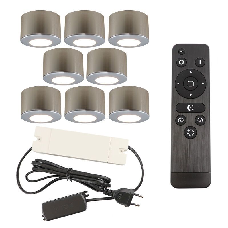 8 faretti da superficie cromati tondi per veranda Vasso, IP44, con set di connessione e telecomando 8 faretti da superficie cromati tondi per veranda Vasso, IP44, con set di connessione e telecomando