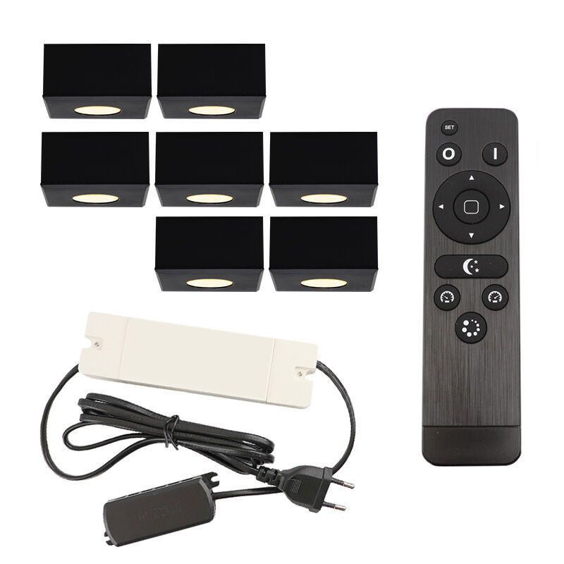 7 faretti da superficie neri quadrati per veranda Fredo, IP44, con set di connessione e telecomando 7 faretti da superficie neri quadrati per veranda Fredo, IP44, con set di connessione e telecomando