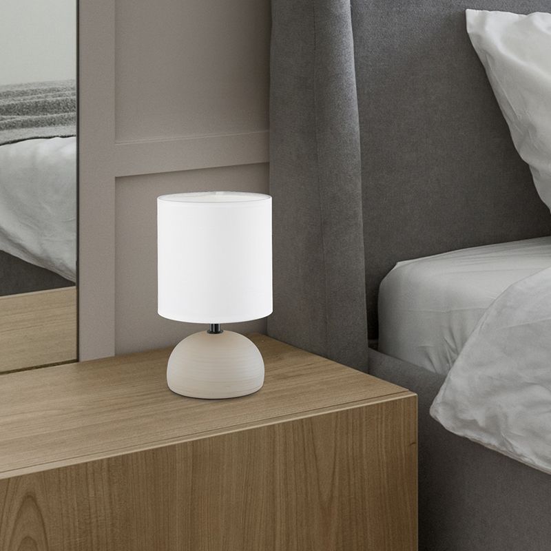 Lampada da tavolo in ceramica bianca, Yeraz, con interruttore