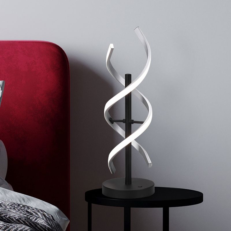 Lampada da tavolo design cromata, Sylvian, 20W, bianco regolabile tra caldo e freddo LED, controllo touch Lampada da tavolo design cromata, Sylvian, 20W, bianco regolabile tra caldo e freddo LED, controllo touch