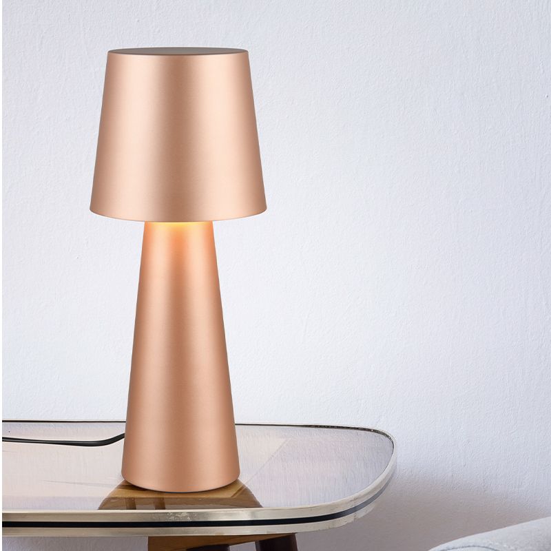 Lampada da tavolo moderna marrone, Lillyam, con interruttore