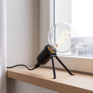 Lampada da tavolo nera metallo, Gidon, con interruttore