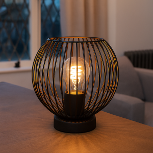 Lampada da tavolo nera industriale, Wiro, con interruttore