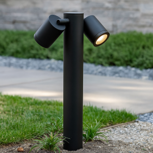 Lampada da esterno nera moderna, Clevor, IP44