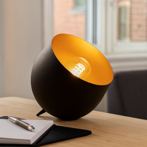 Lampada da tavolo nera moderna, Whitney, con interruttore