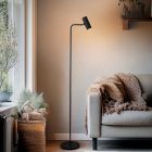 Lampada da terra nera moderna, Carlos, con interruttore