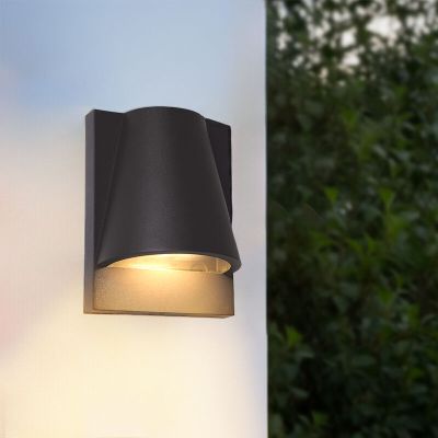 Applique da esterno con sensore crepuscolare nera moderna, Luana, IP43