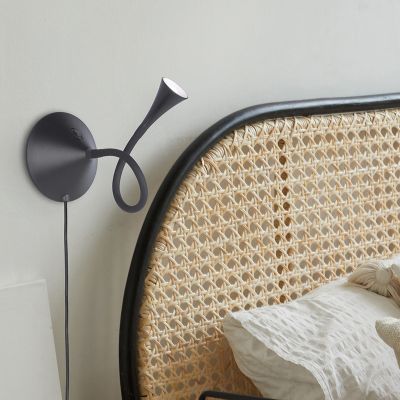 Lampada da tavolo moderna nera, Yelaisa, 3W, 3000K LED, con interruttore