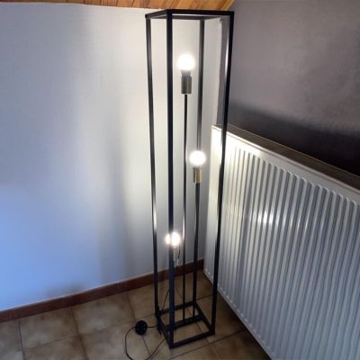 Lampada da terra moderna nera, Fabrice, con interruttore
