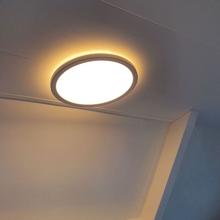 Lampada da soffitto da bagno bianca in plastica, Shivani, 15W, 3000K LED, IP44