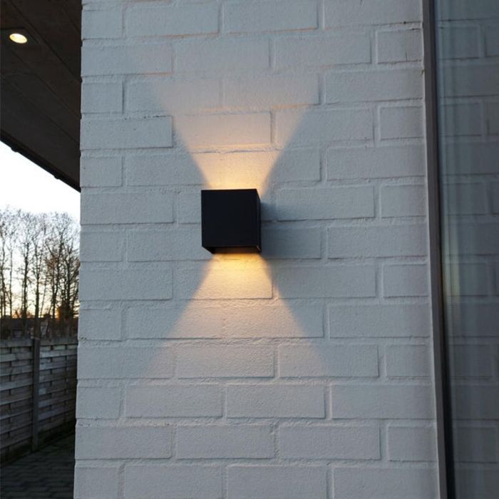 Lampada da parete up down nera moderna, Dion, 6W, dim to warm LED, IP65