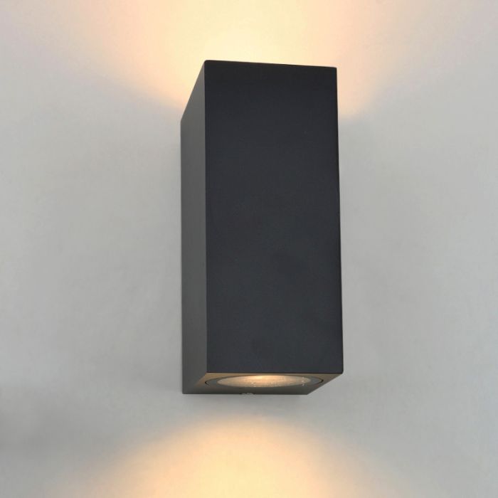 Lampada da esterno nera moderna, Corella, IP44