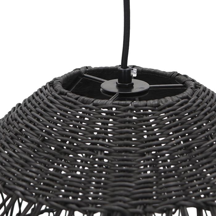 Lampada a sospensione in rattan nera, Rosa