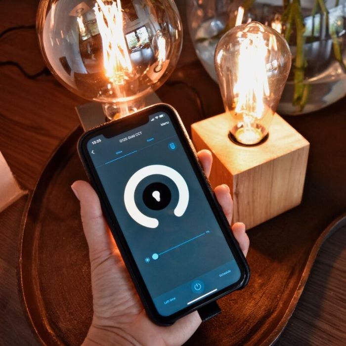 Calex lampadina LED smart E27 ambra, 7W, 1800-3000K