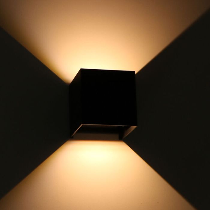 Lampada da parete up down nera in alluminio, Dion, 7W, dim to warm LED, IP65